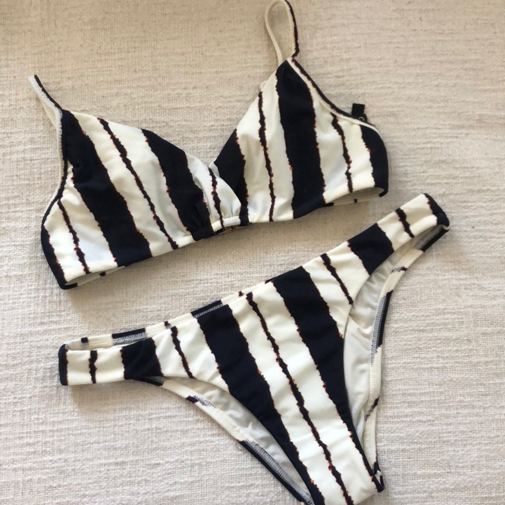 ViX Paula Hermanny bikini - never worn suit